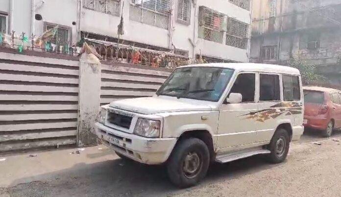 Dhanbad Breaking : रिकॉर्ड रूम के हेड क्लर्क को घूस लेते ACB ने रंगेहाथ दबोचा...