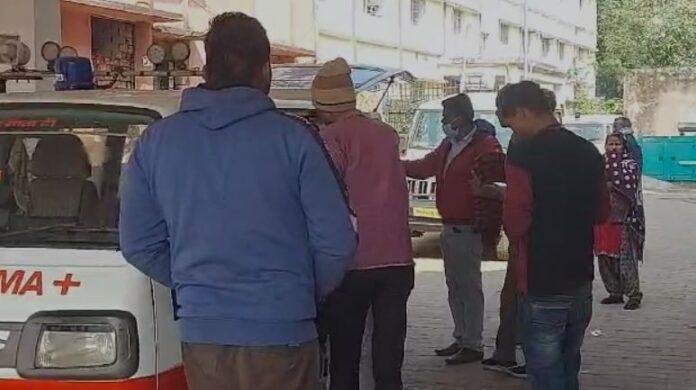 Bokaro Death : बच्ची को गोद में लेकर महिला ने तालाब में लगाई छलांग, बच्ची की मौत...