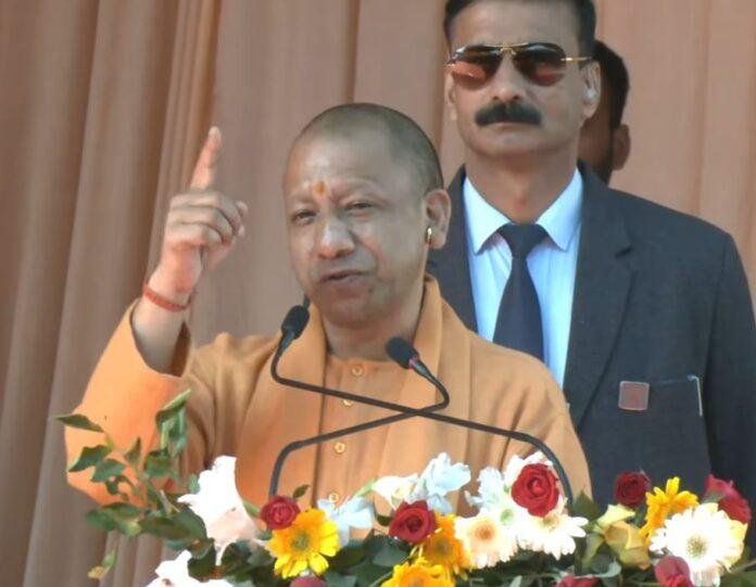 अयोध्या के रामायण मेला में सीएम योगी आदित्यनाथ