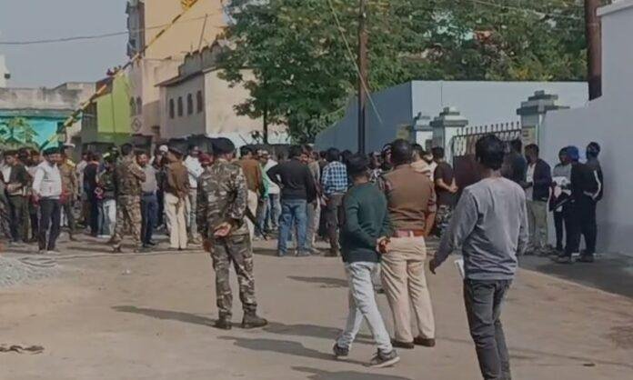 त8-min Dhanbad : गोपीनाथपुर कोलियरी में भाजपा और इंडिया गठबंधन आमने-सामने, स्थिति तनावपूर्ण...