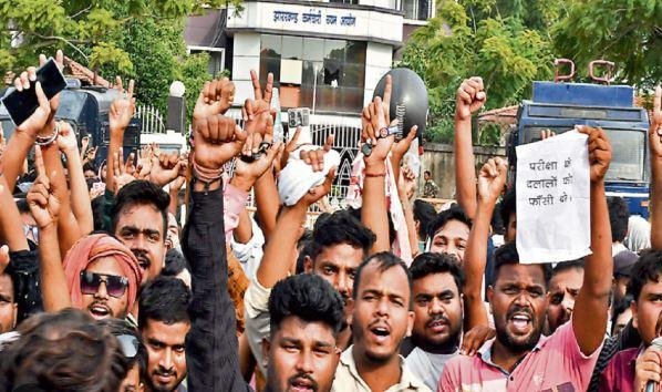 Jharkhand Politics : कल रांची में छात्रों का महाधरना