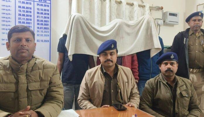 Hazaribagh Crime : कुख्यात गैंगस्टर अमन श्रीवास्तव के नाम पर लेवी मांगने वाले दो धराए...