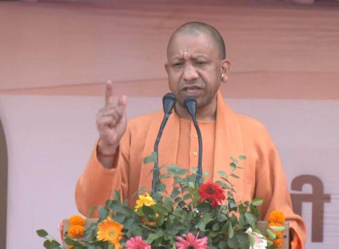 सीएम योगी आदित्यनाथ।