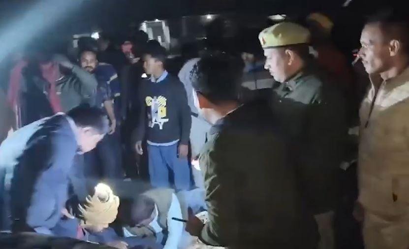 वाराणसी में चौबेपुर में हादसे का बाद मौके का दृश्य। 