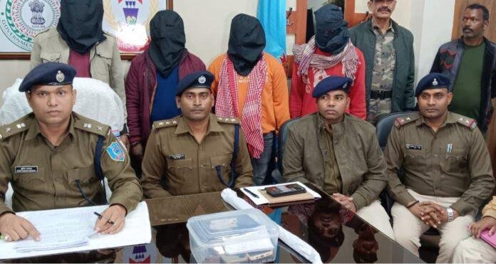 Ranchi Crime : अवैध संबंध में दऊली से काटकर उतारा मौत के घाट, चार गिरफ्तार...