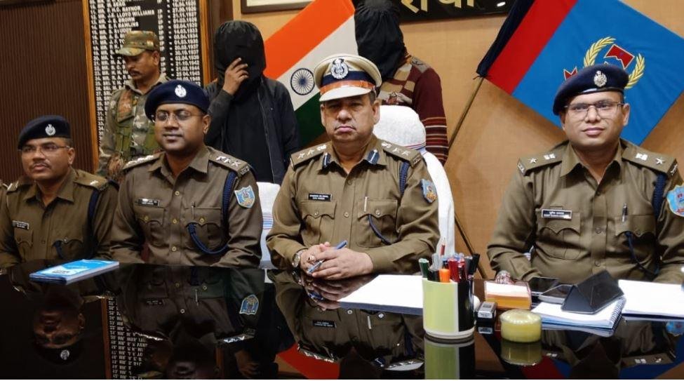 Ganja Smuggling : 2 करोड़ के गांजा के साथ दो तस्कर धराए, ओड़िशा से...