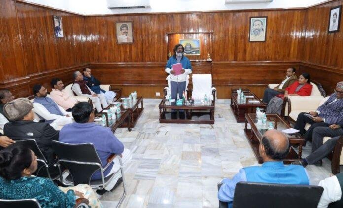 Breaking : इंडिया गठबंधन की अहम बैठक खत्म, रविन्द्र नाथ महतो बने विधानसभा स्पीकर...