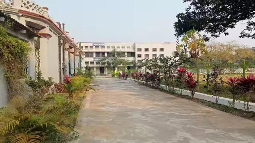 पटना के नॉमी कॉलेज के हॉस्टल में चल रही थी शराब पार्टी, 4 छात्र गिरफ्तार