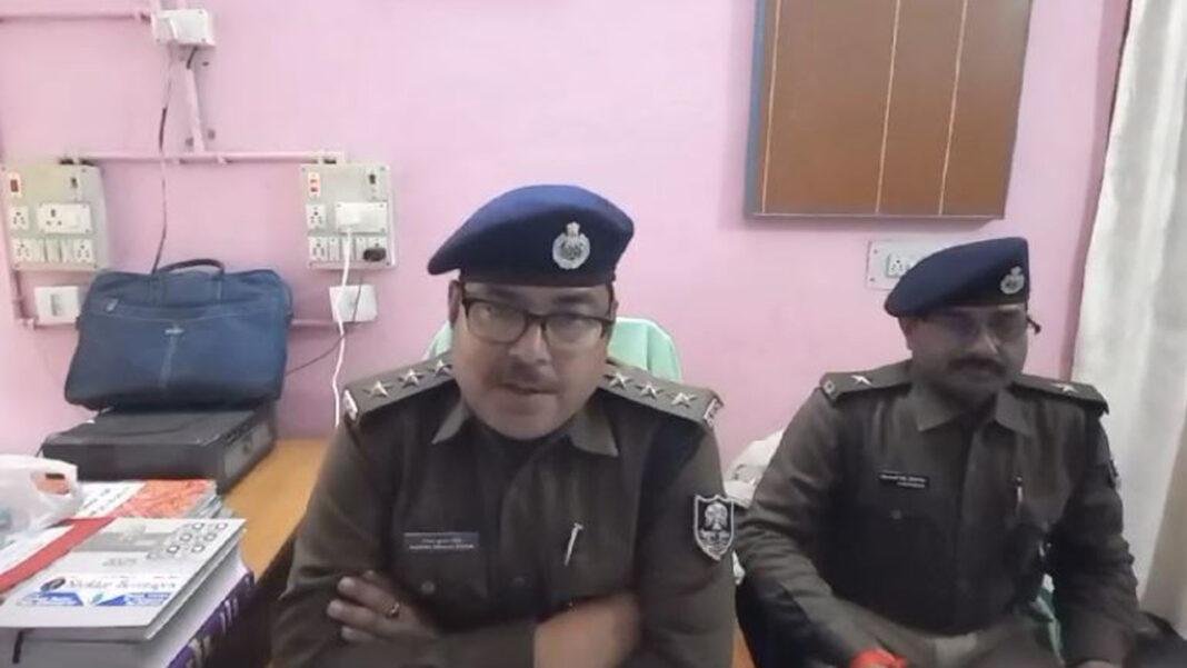 चोरी के सामान के साथ चोर गिरफ्तार