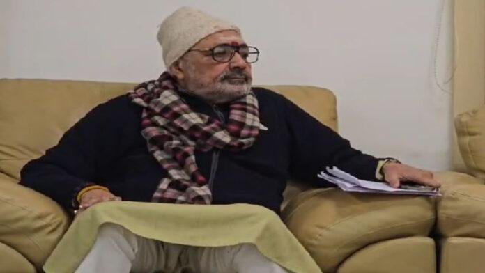 ओवैसी में समाया हुआ है जिन्ना का जिन्न - गिरिराज