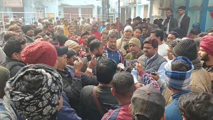 शिक्षक व प्रखंड प्रमुख के पिता को गोलियों से भूना, अस्पताल में मौत