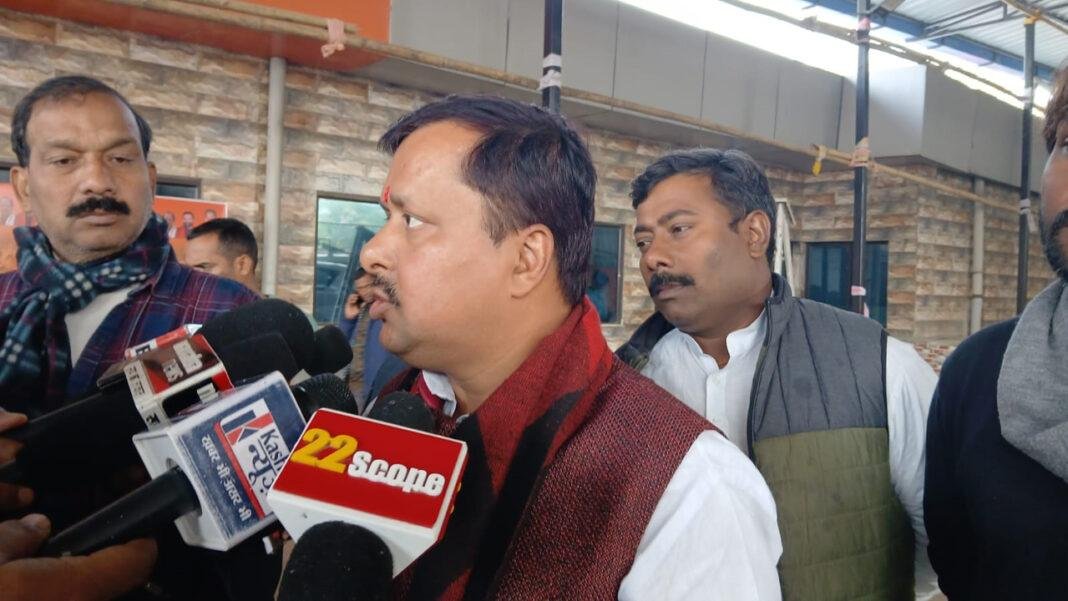 RJD के अपशब्द ट्वीट पर मंत्री नितिन का तंज, कहा- जिसके चाल-संस्कार वैसे उनसे क्या उम्मीद
