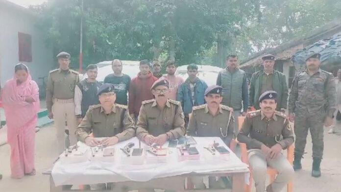 लूटकांड का सफल खुलासा, अवैध हथियार के साथ एक अपराधी गिरफ्तार