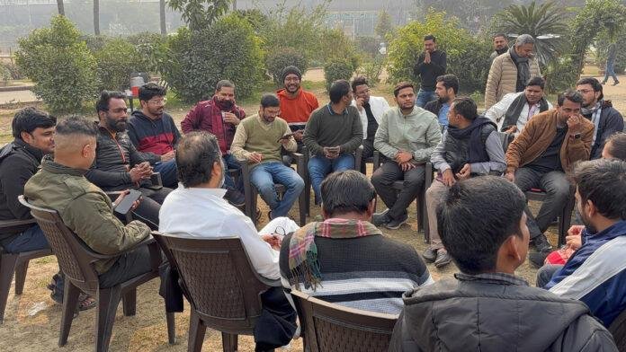 BPSC अभ्यर्थियों को लेकर प्रशांत के घर हाई लेवल मीटिंग