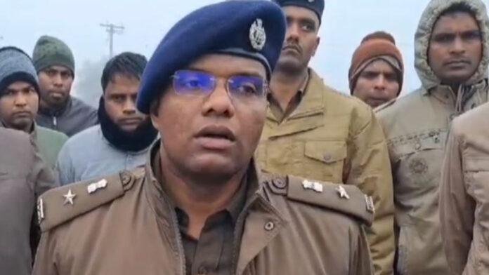 पुलिस एनकाउंटर में ढेर हुए 2 डकैत, मुठभेड़ में दारोगा भी घायल