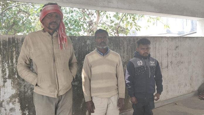 पत्नी के सामने पति की हत्या