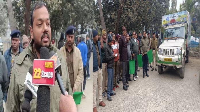 DM ने सड़क सुरक्षा जीवन रक्षा रथ को दिखाई हरी झंडी