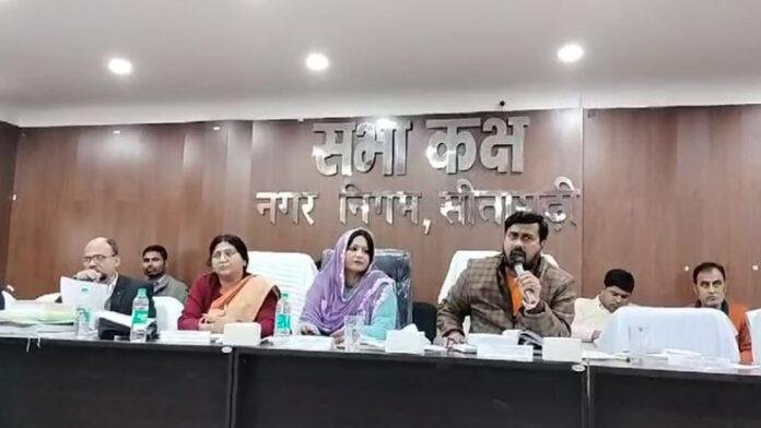 Mayor and Dy Mayor Clash, JDU MLC के सामने कमियों को गिनाया