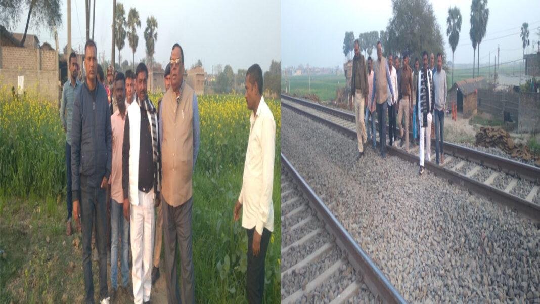 आज भी इस गांव में नहीं है सड़क, कच्चे रास्ते और रेलवे लाइन के सहारे लोग