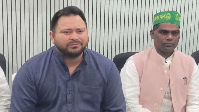 छपरा में तेजस्वी बरसे, डबल इंजन सरकार को भ्रष्टाचार व अपराध की सरकार बताया