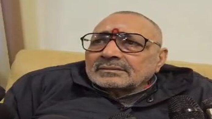 गिरिराज का केजरीवाल पर तीखा तंज, कहा- नमक हराम और फर्जी