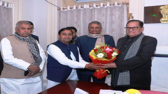 Vanshidhar Brajwasi सभापति ने वंशीधर ब्रजवासी को बिहार विधान परिषद् के सदस्य के रूप में दिलाई शपथ