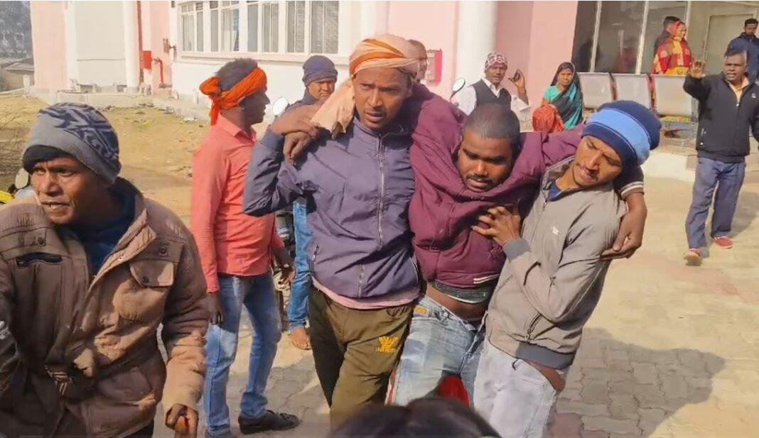 Giridih Accident : भीषण हादसा, बिहार से मवेशी लेकर आ रहा वाहन पलटा, 7 गंभीर...