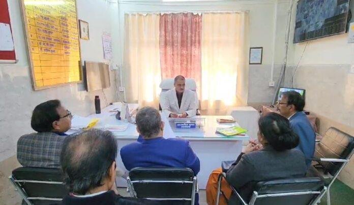 Bokaro : सात सदस्यसीय टीम ने किया सदर अस्पताल का दौरा...