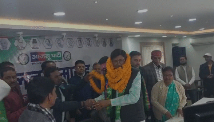 Breaking : प्रवीण प्रभाकर ने थामा आजसू का दामन...