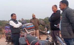 Giridih : खम्भरा डैम में नहाने के दौरान डूबा शख्स, शव की खोजबीन जारी... Giridih : घटना की जानकारी लेते पूर्व विधायक विनोद सिंह