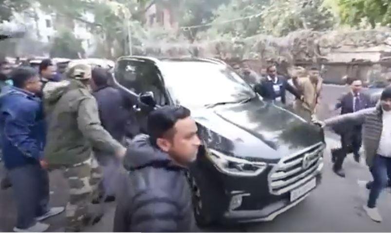 Delhi Assembly Election : केजरीवाल की कार पर ईंटें फेंकने का आप ने भाजपा लगाया गंभीर आरोप | 22Scope News केजरीवाल की कार का जारी फुटेज