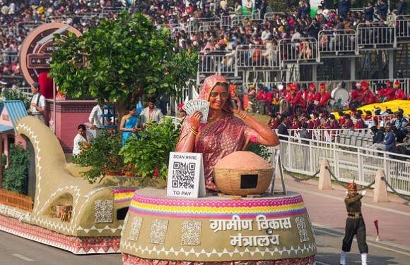 गणतंत्र दिवस परेड में ग्रामीण विकास की झांकी