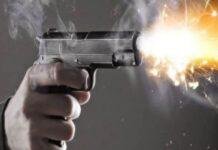 लड़की ने अरेंज मैरिज का किया विरोध, पिता ने पुलिस की मौजूदगी में गोली मारकर कर दी हत्या लड़की