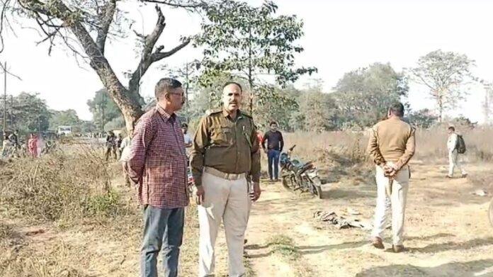 Bokaro Murder : खंडहरनुमा मकान से अज्ञात महिला का शव बरामद, जांच में जुटी पुलिस...