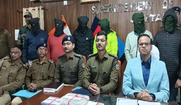 Jamtara Crime : APK फाइल पर क्लिक किया और आपके पैसे छूमंतर, 6 शातिर अपराधी धराए...