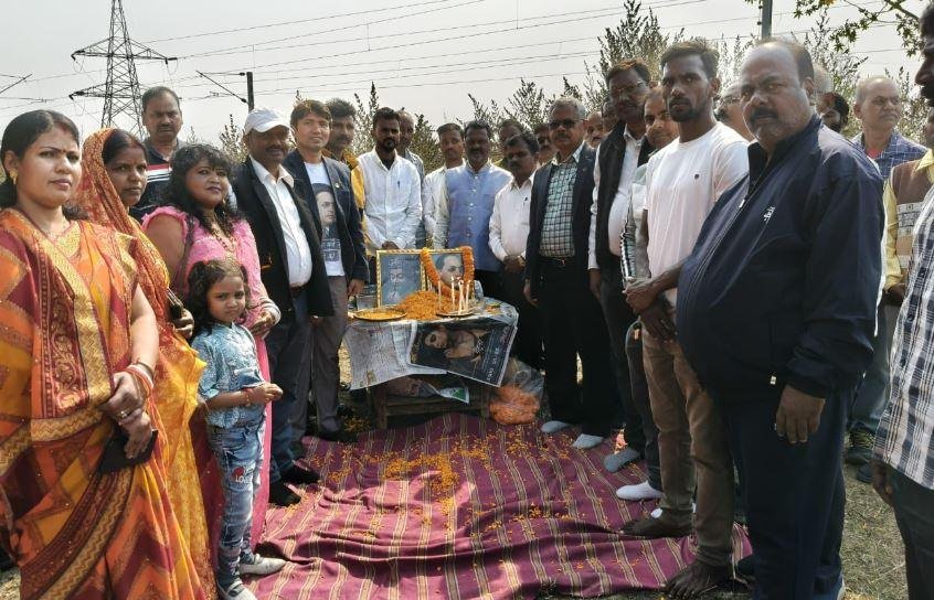 Bokaro : गंझूडीह में बाबा साहेब भीमराव अंबेडकर की आदमकद प्रतिमा का शिलान्यास...