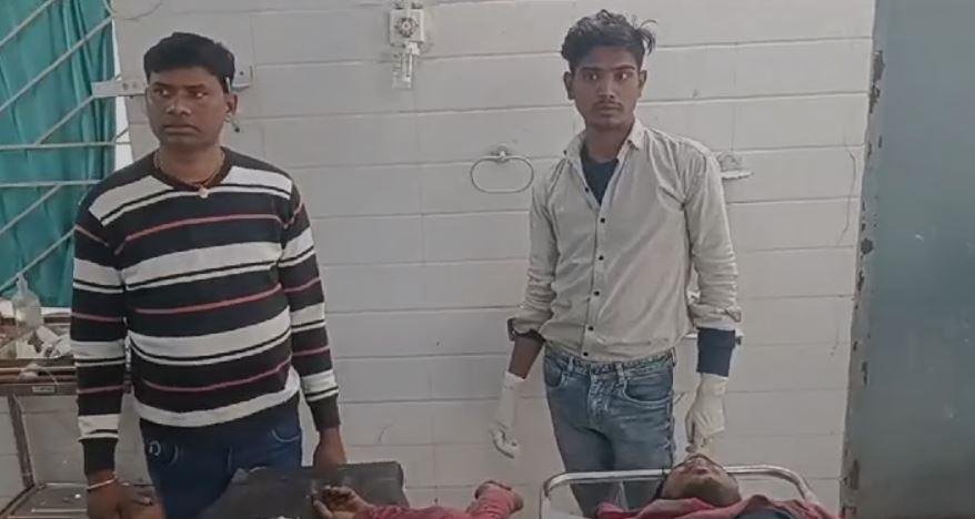 Garhwa Murder : रॉड से पीटकर छोटू रंगसाज की हत्या, तीन गंभीर...