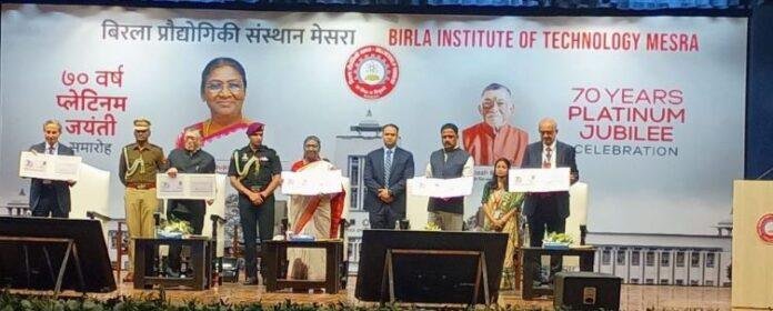 रांची में BIT मेसरा के प्लेटिनम जुबली समारोह में राष्ट्रपति द्रौपदी मुर्मू का भव्य स्वागत