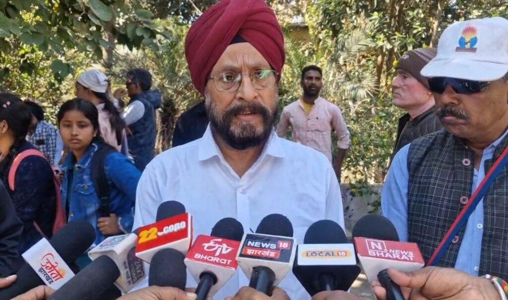 Hazaribagh के लाल शहीद कैप्टन करमजीत सिंह बक्शी को कुछ इस तरह से दी गई अंतिम विदाई... | 22Scope News 438 22Scope News
