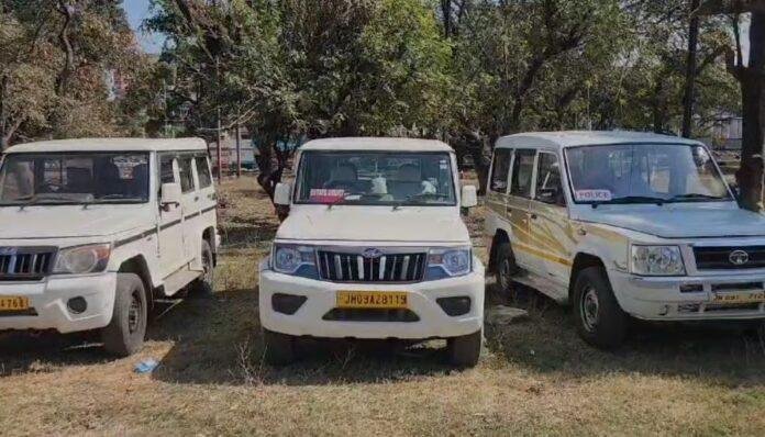 578-min Bokaro : वेंडरो ने कर दिया स्ट्राइक, कई अधिकारी गाड़ी विहीन...