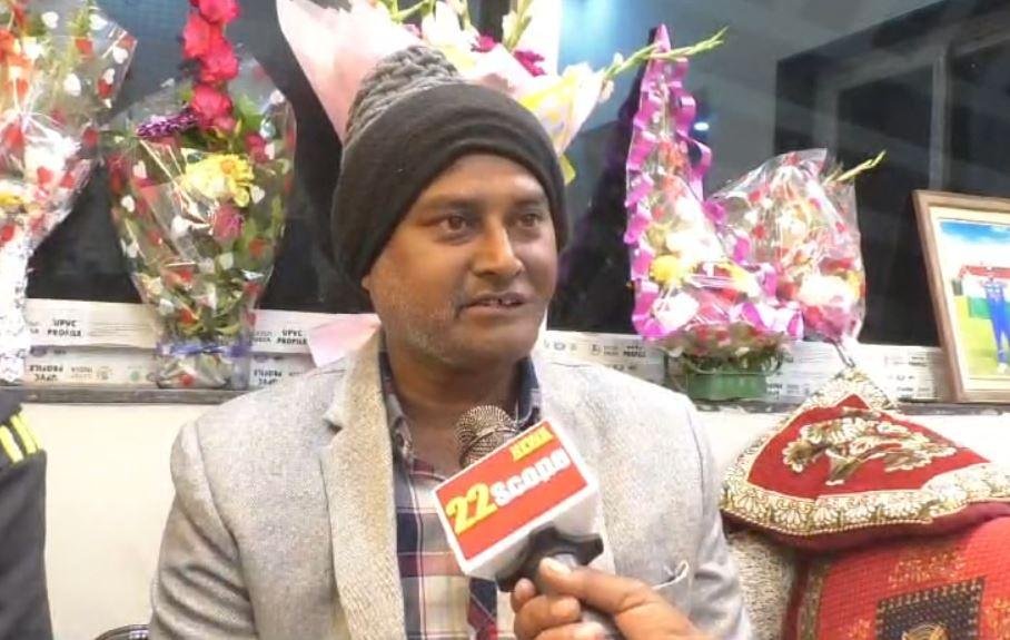 Dhanbad : अंडर-19 वर्ल्ड कप जीतकर घर पहुंची चैंपियन का कुछ ऐसे हुआ स्वागत...