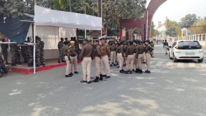 Patna: त्रिस्तरीय सुरक्षा के बीच चलेगा विधानसभा का सत्र, डीएम और एसएसपी ने...