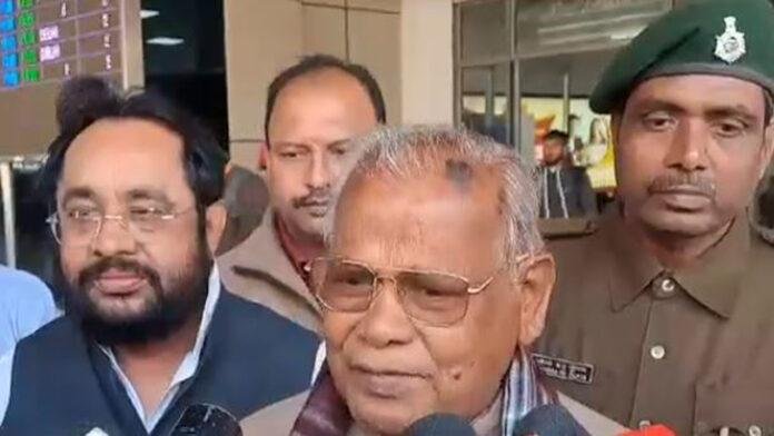 पटना पहुंचे मांझी, कहा- दिल्ली में BJP की सरकार, अब रोना रोएगी कांग्रेस