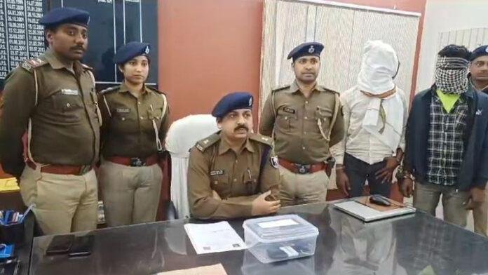 Social Media पर पिस्टल लहराने का Video वायरल, 2 युवक गिरफ्तार