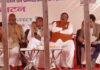 सांसद व मंत्री की मौजूदगी में मंच पर ही सो गए 2 विधायक