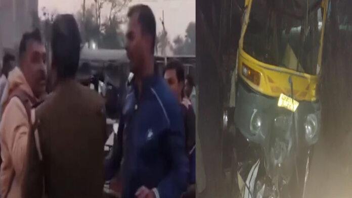 ऑटो में पुलिस की गाड़ी ने मारी टक्कर, 2 छात्रा सहित 4 लोग जख्मी