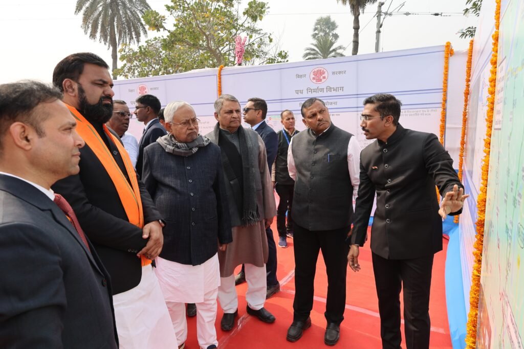 मुख्यमंत्री ने चौथे चरण की भागलपुर से की शुरुआत, कई योजनाओं का किया उद्घाटन व शिलान्यास | 22Scope News Nitish BHagalpur 2 22Scope News