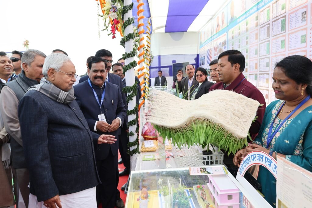मुख्यमंत्री ने चौथे चरण की भागलपुर से की शुरुआत, कई योजनाओं का किया उद्घाटन व शिलान्यास | 22Scope News Nitish BHagalpur 6 22Scope News