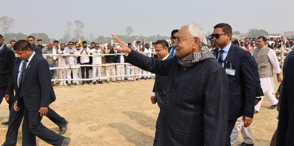 मुख्यमंत्री ने चौथे चरण की भागलपुर से की शुरुआत, कई योजनाओं का किया उद्घाटन व शिलान्यास | 22Scope News Nitish BHagalpur 8 22Scope News
