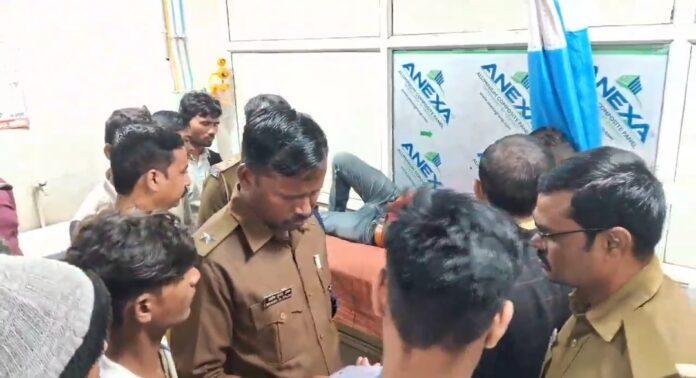 Barrier कर्मी को अपराधियों ने मारी गोली, अस्पताल में...